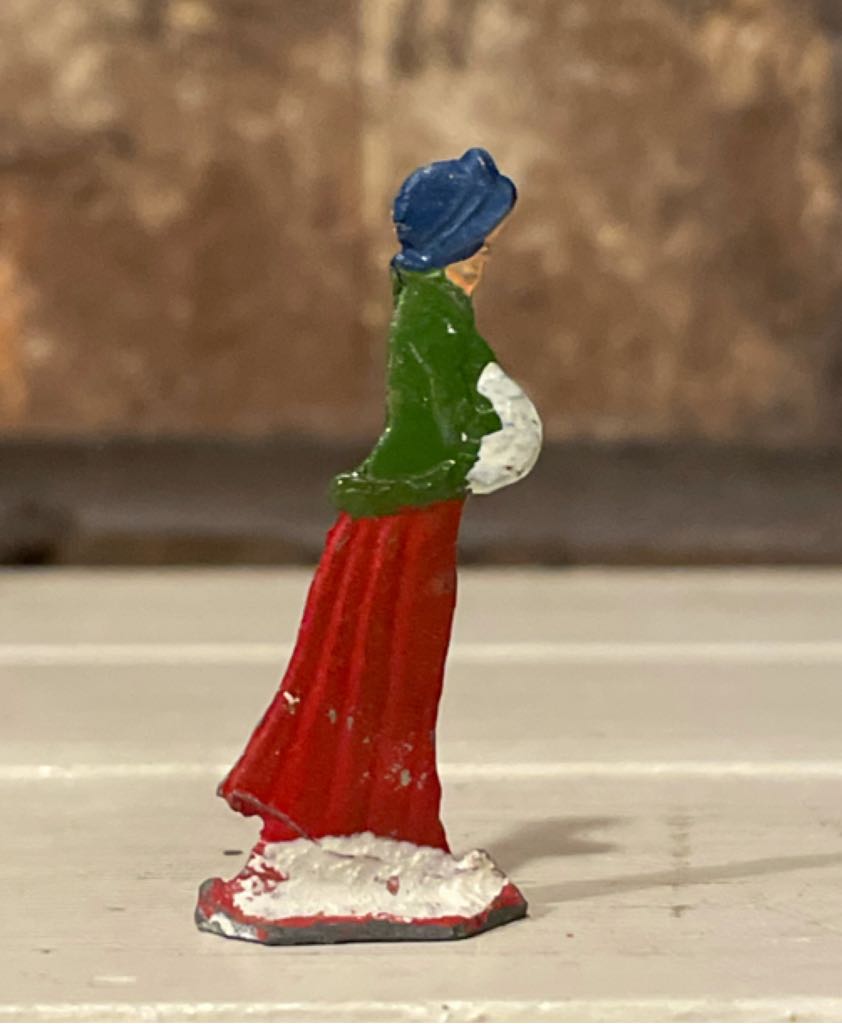 Hans Heinrichsen - Putz - Lady Walking With Muff - Winter Scene (Putz Villager) ornament collectible - Main Image 2