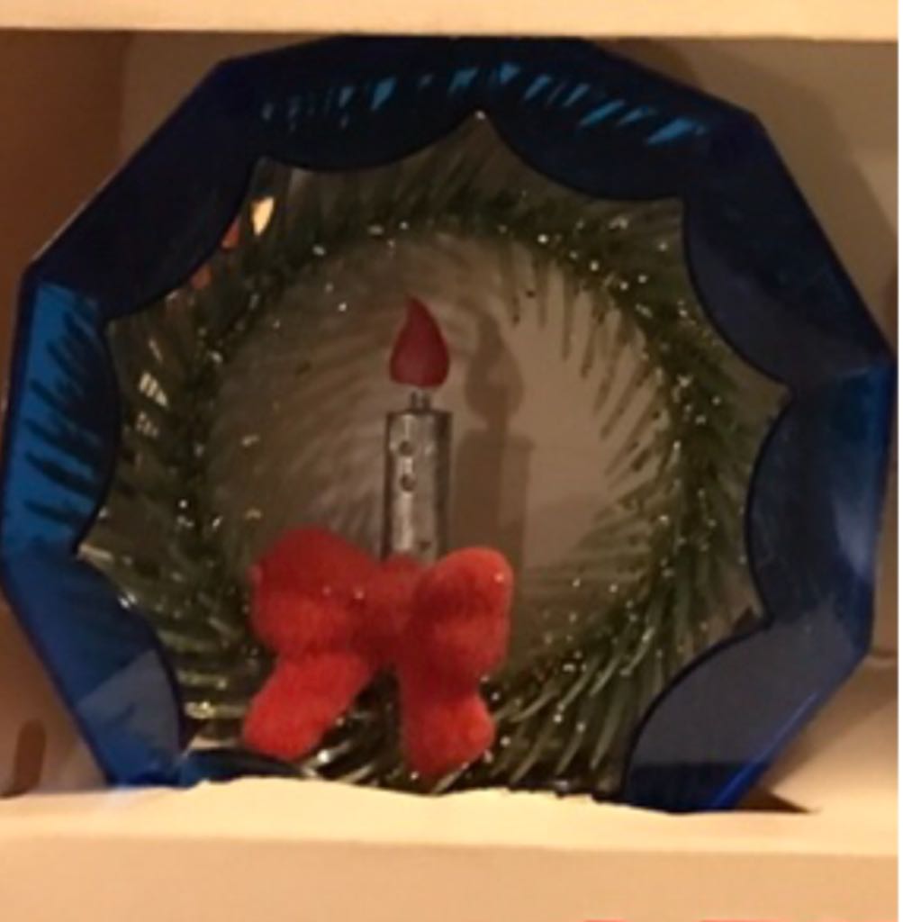 HOMCO - Praying Angel - Red Flower