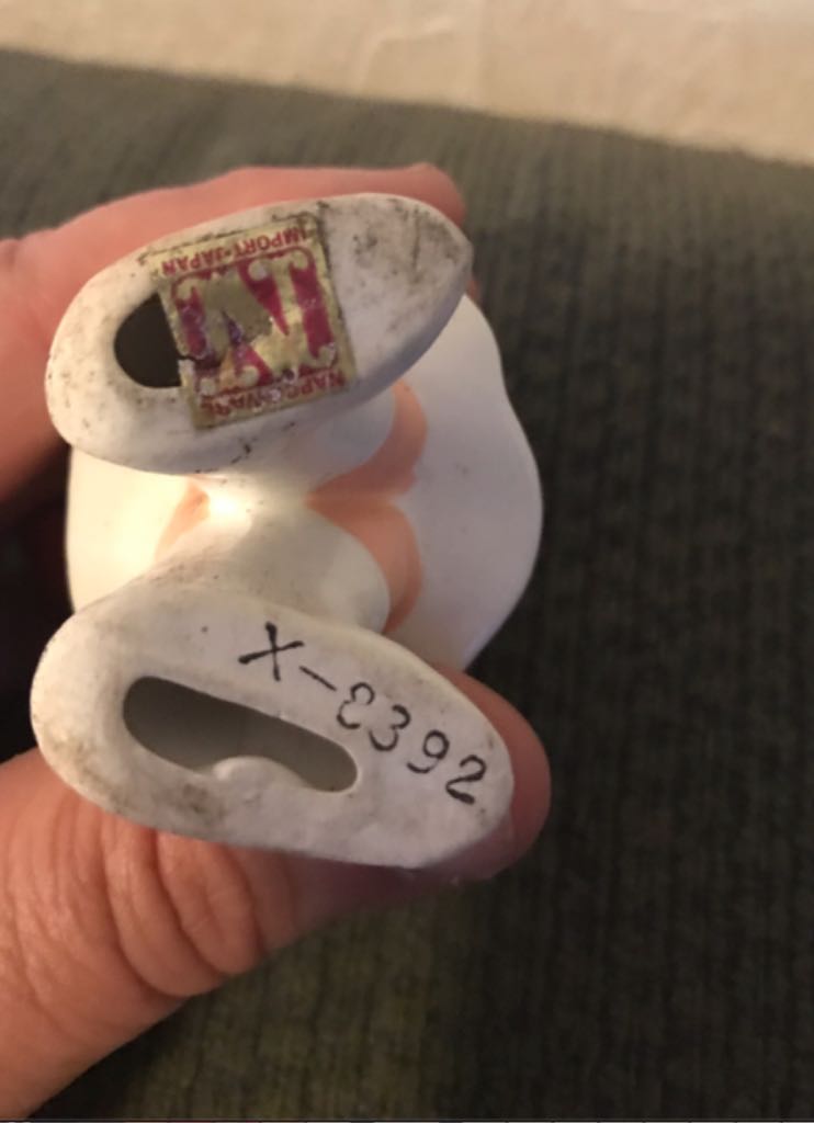 Napco - Caroler - Girl - Accordion - X-8392  (Carolers) ornament collectible - Main Image 2