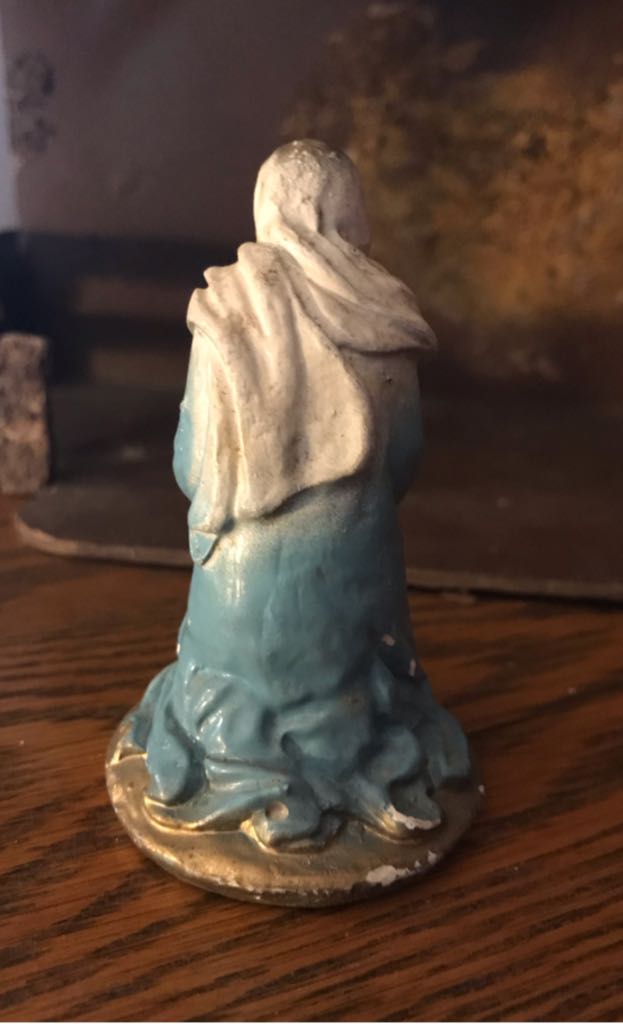 Miller - (Quincy - I - Loraine Hessing) - Holy Family - Virgin Mary - Holy Family (Nativity) ornament collectible - Main Image 2