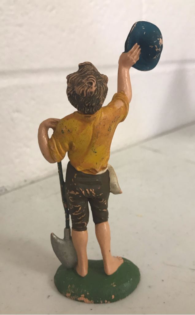 Fontanini - (Set 1) - #112 - Villager - Escavatore - Villager (Nativity) ornament collectible - Main Image 2