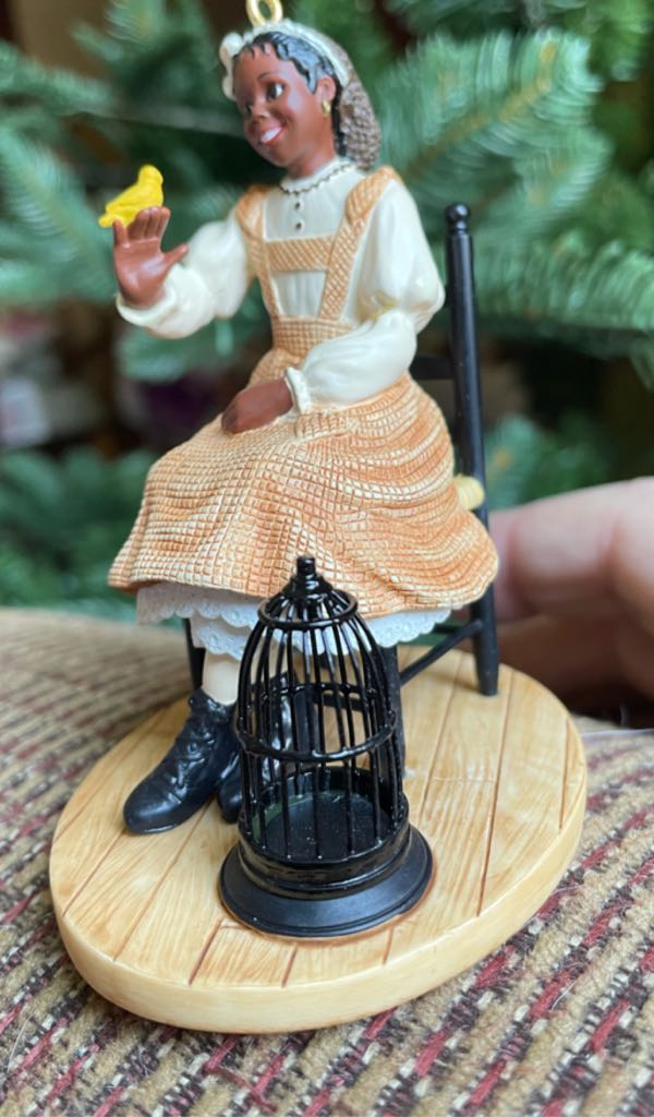 American Girl - 2003 - Addy - American Girl (Girls Collection) ornament collectible - Main Image 2