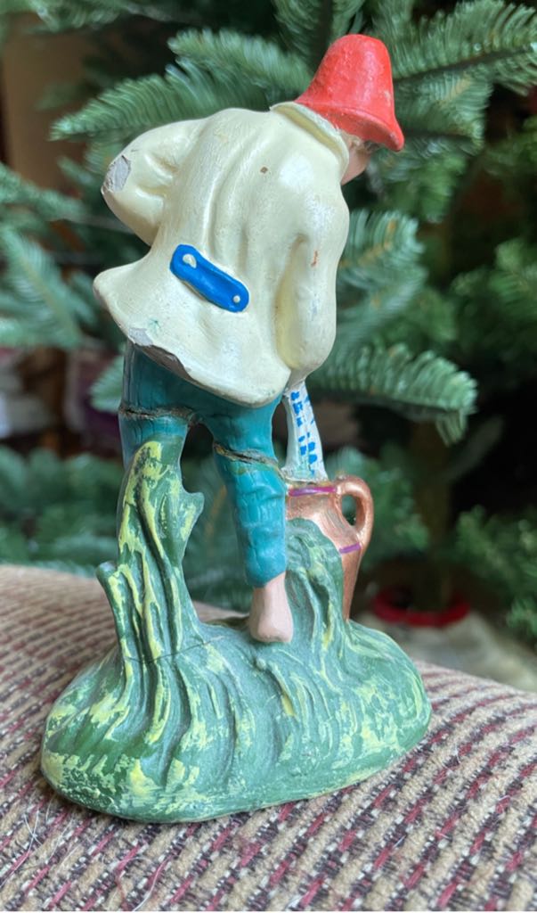Marchi - Villager - Man Filling Water Jar - Villager (Nativity) ornament collectible - Main Image 2