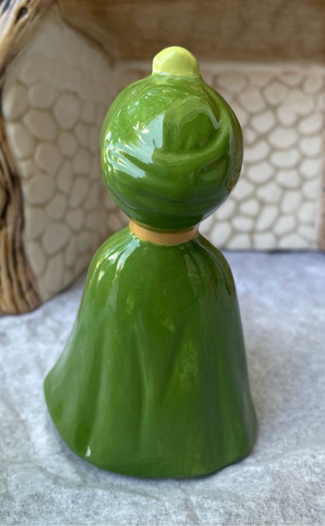 Ceramic - Macky - Magi - Green Robe - Magi (Nativity) ornament collectible - Main Image 2