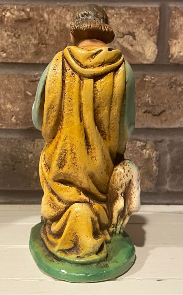 Mazzolini Artcraft (Set 1) - Shepherd - Kneeling With Sheep - Shepherd (Nativity) ornament collectible - Main Image 2