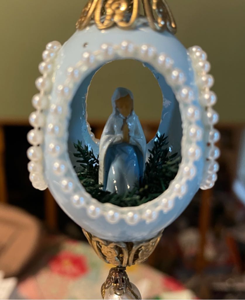 Blown Egg - Virgin Mary  (Blown Egg) ornament collectible - Main Image 2