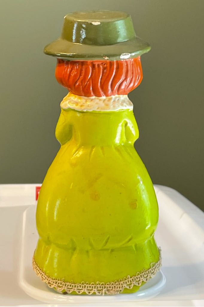 NAPCO - St. Patrick’s - Leprecaun - Girl - M-8363 - Leprecaun (Irish) ornament collectible - Main Image 2