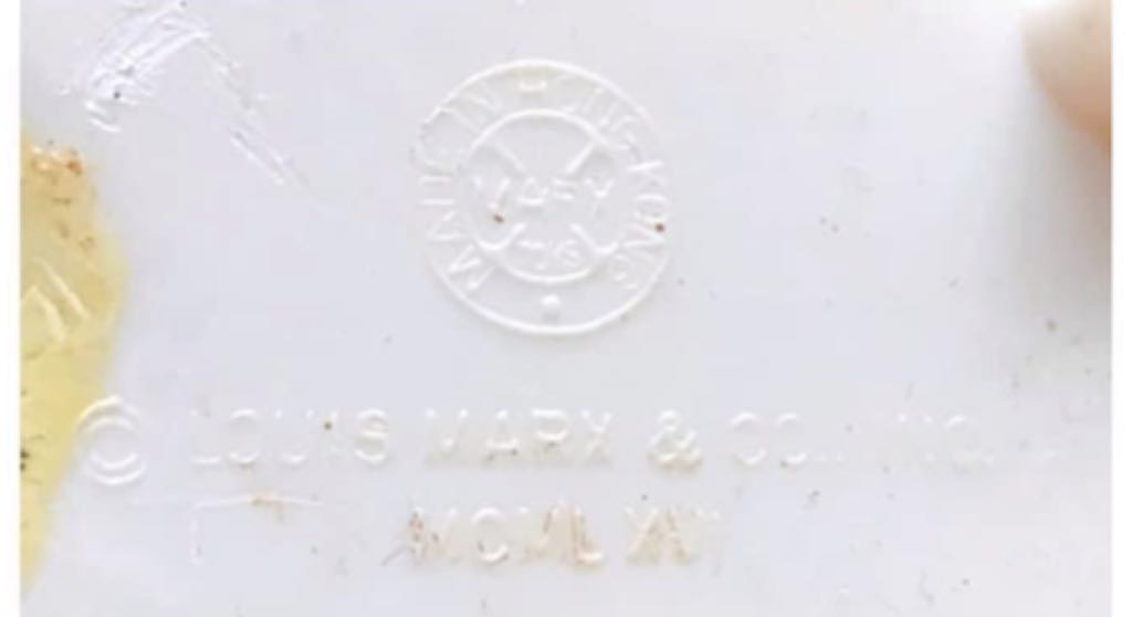 Snow Globe - Snow Scene - Santa On Skis - Santa (Snow Globe) ornament collectible - Main Image 2