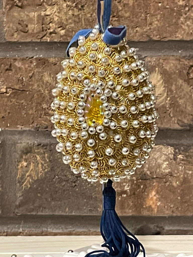 Bead & Sequin - Egg - Angel - Egg (Bead & Sequin) ornament collectible - Main Image 2