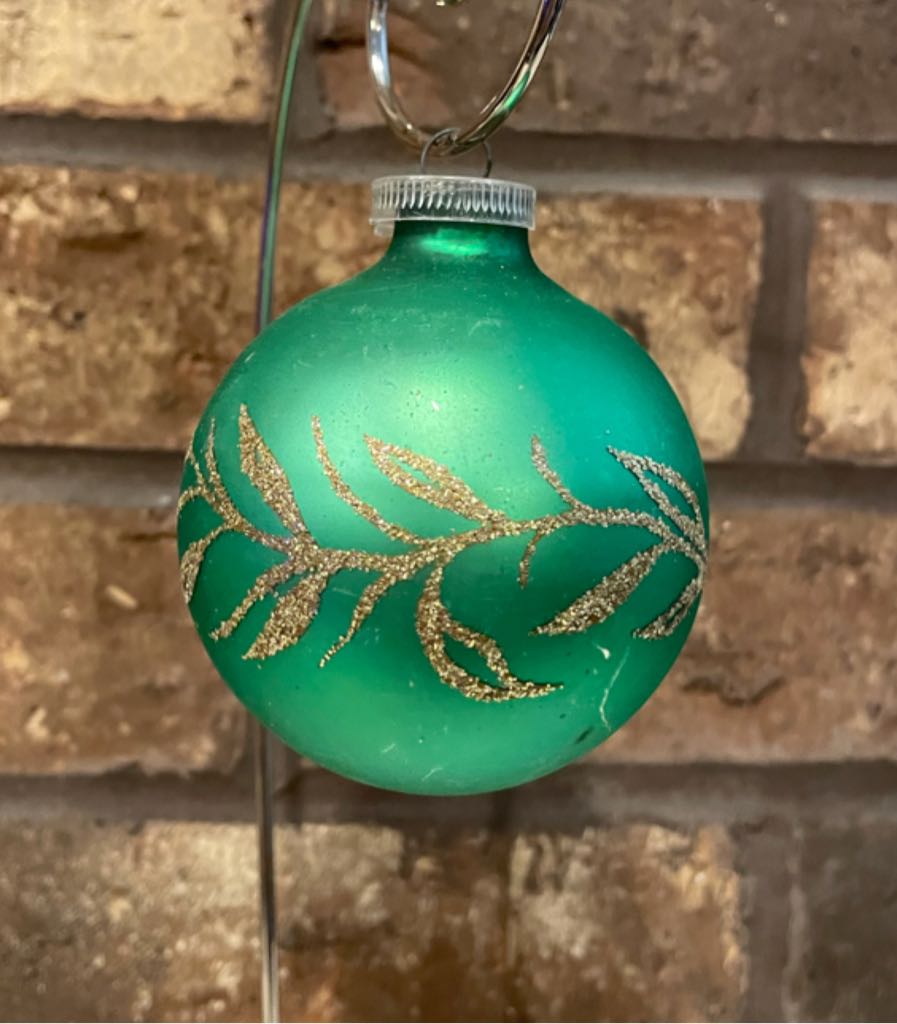 Lanissa - D.G.B.M. - Round  - Stencil - Green, Gold - Stencil (Round) ornament collectible - Main Image 2