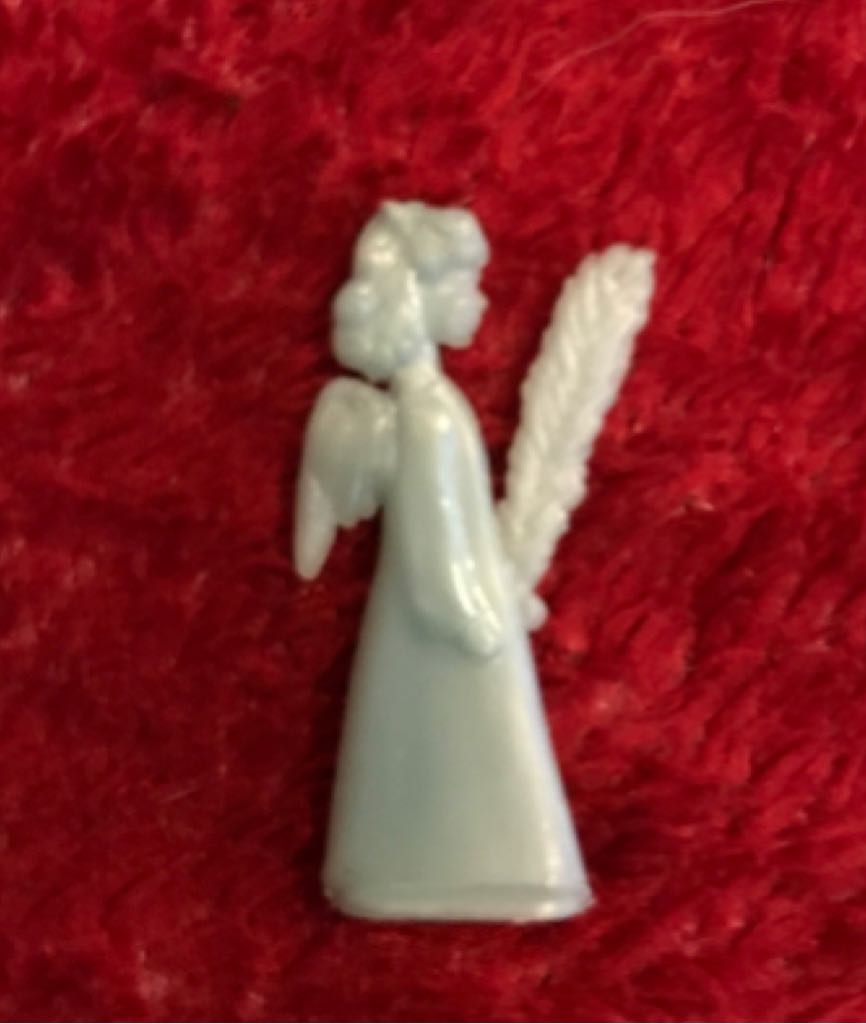 Garland - White Chain, Santas & Holly