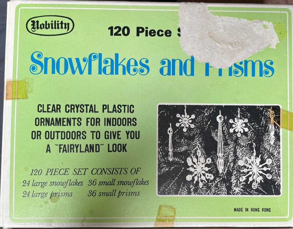 Nobility - 120 Piece Set Snowflakes & Prisims - Snowflakes (Plastic) ornament collectible - Main Image 2