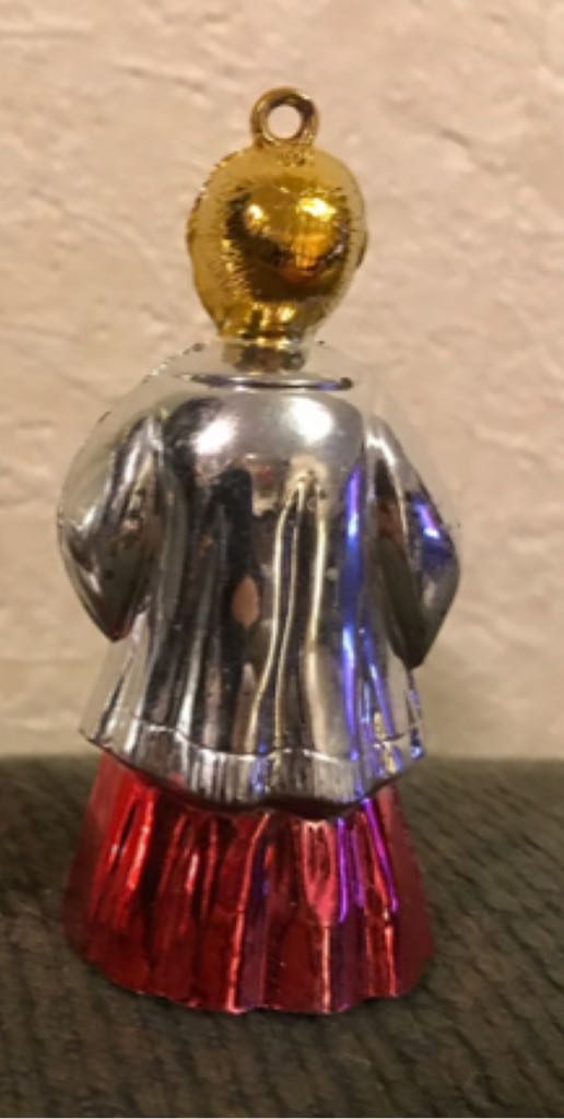 Irwin - Christmas - Choir - Boy - Missing Candle - Choir (Music) ornament collectible - Main Image 2