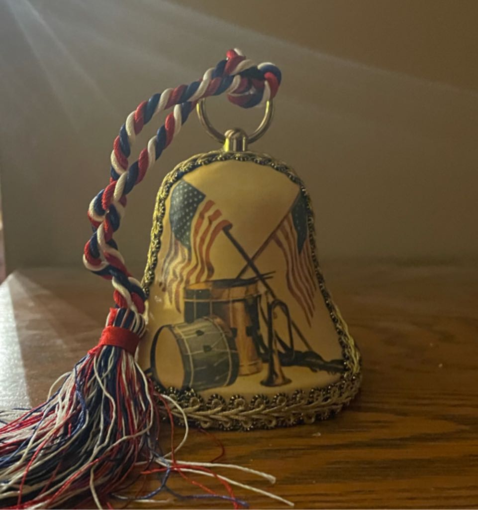 Ceramic - Atlantic - Nativity - (Set 1) - Shepherd - #340l - Kneeling