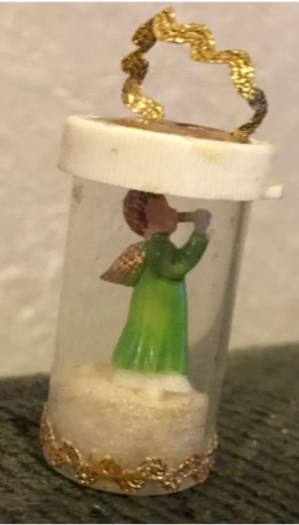 Dept. 56 - Original Snow Village - Christmas - Accesory - Santa Comes To Town - 2006