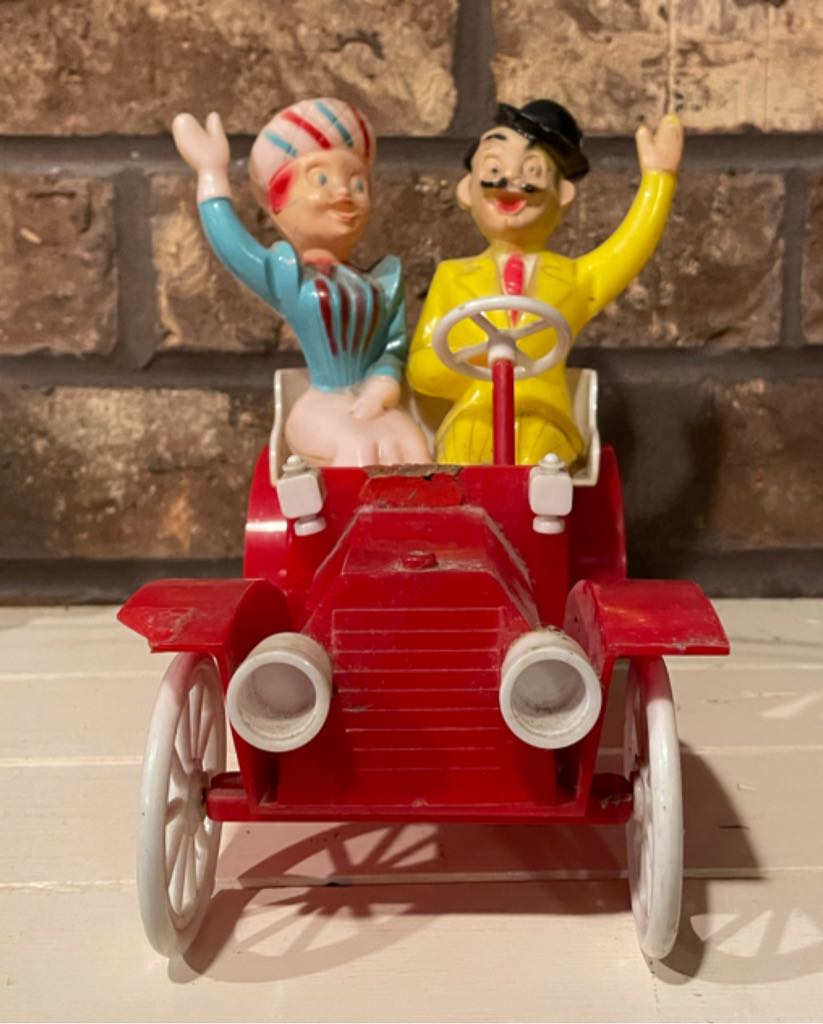 Rosen - Valentine - Model T With Two People - Candy Container (Valentine) ornament collectible - Main Image 2