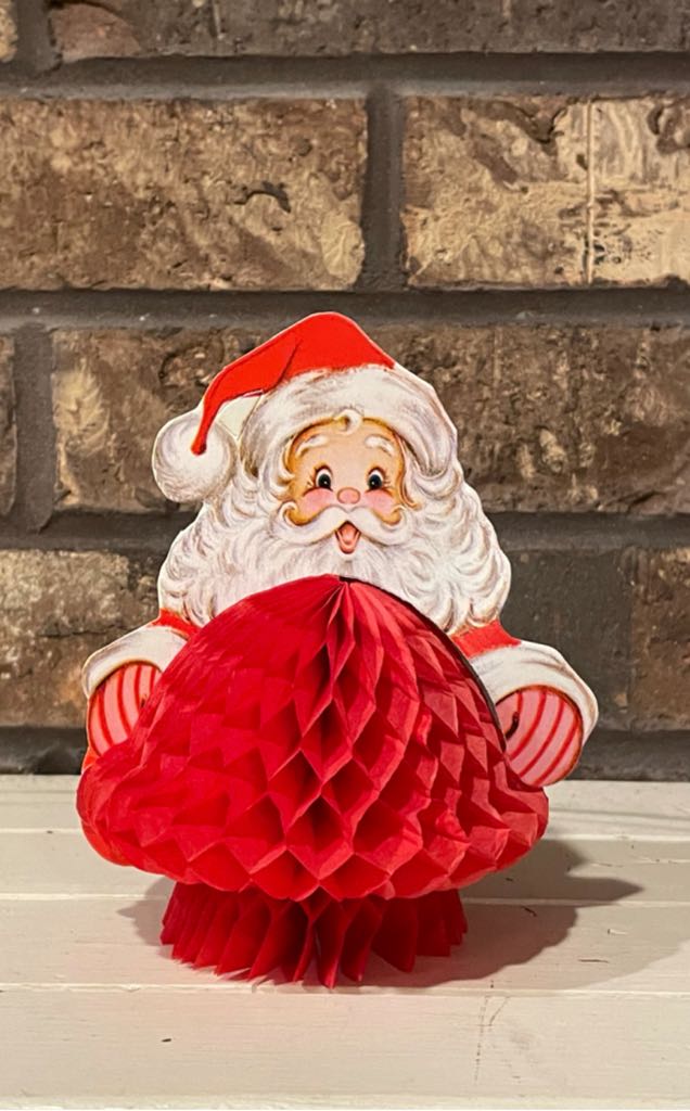 Erzgebirge - Angels Singing Silent Night Infront Of Tree