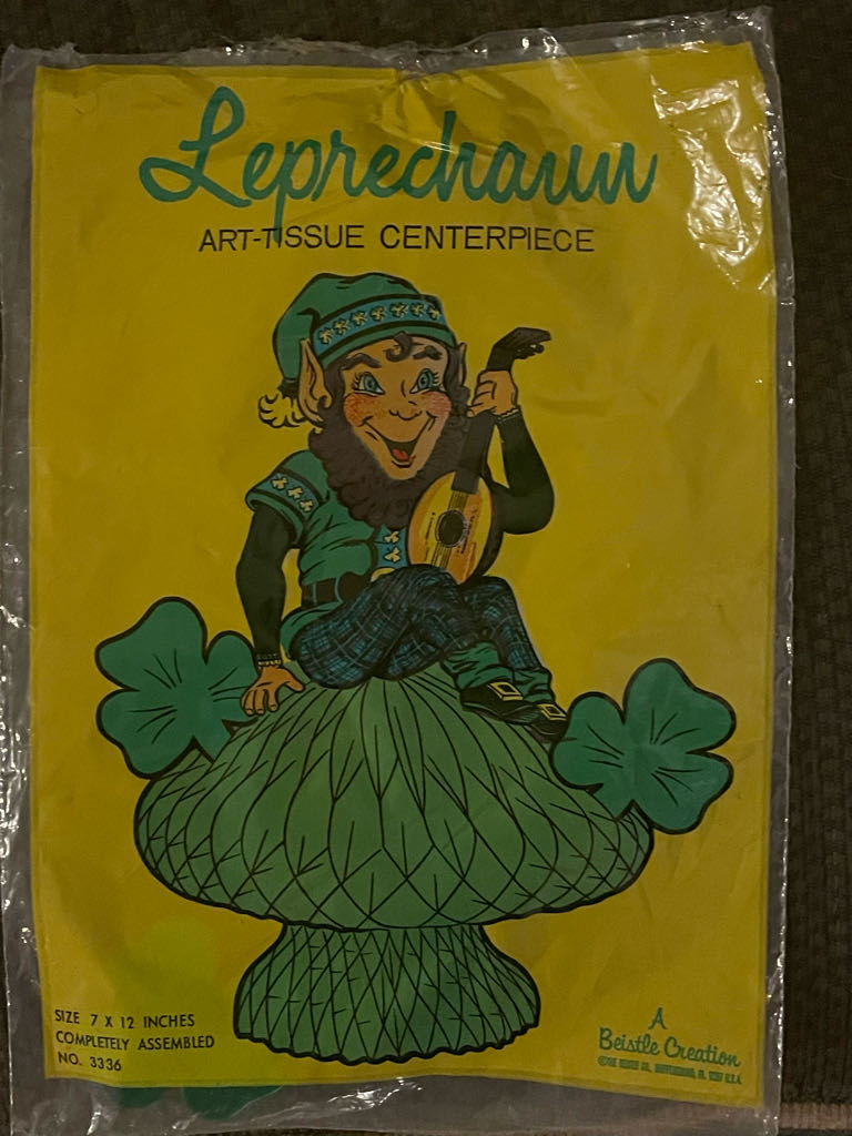 Beistle - St. Patrick - Art Tissue Centerpiece - Leprechaun - No. 3336 - Leprechaun (Honeycomb) ornament collectible - Main Image 2
