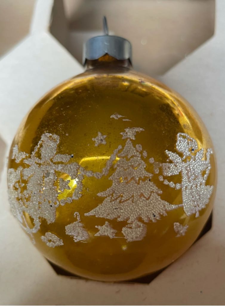 Coby - Round - Stencil - Angels Decorating Tree - Yellow - Angel (Round - Stencil) ornament collectible - Main Image 2