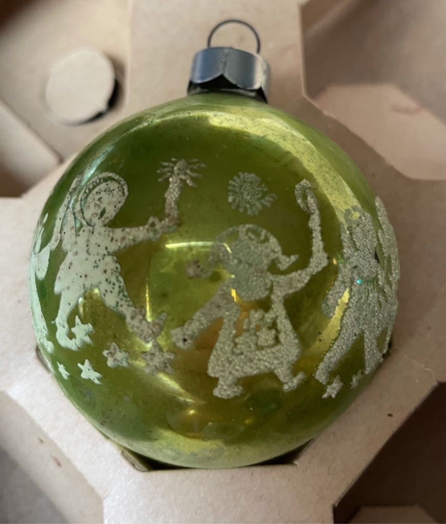 Coby - Round - Stencil - Children Candlelight Parade - Yellow Green - Children (Round - Stencil) ornament collectible - Main Image 2