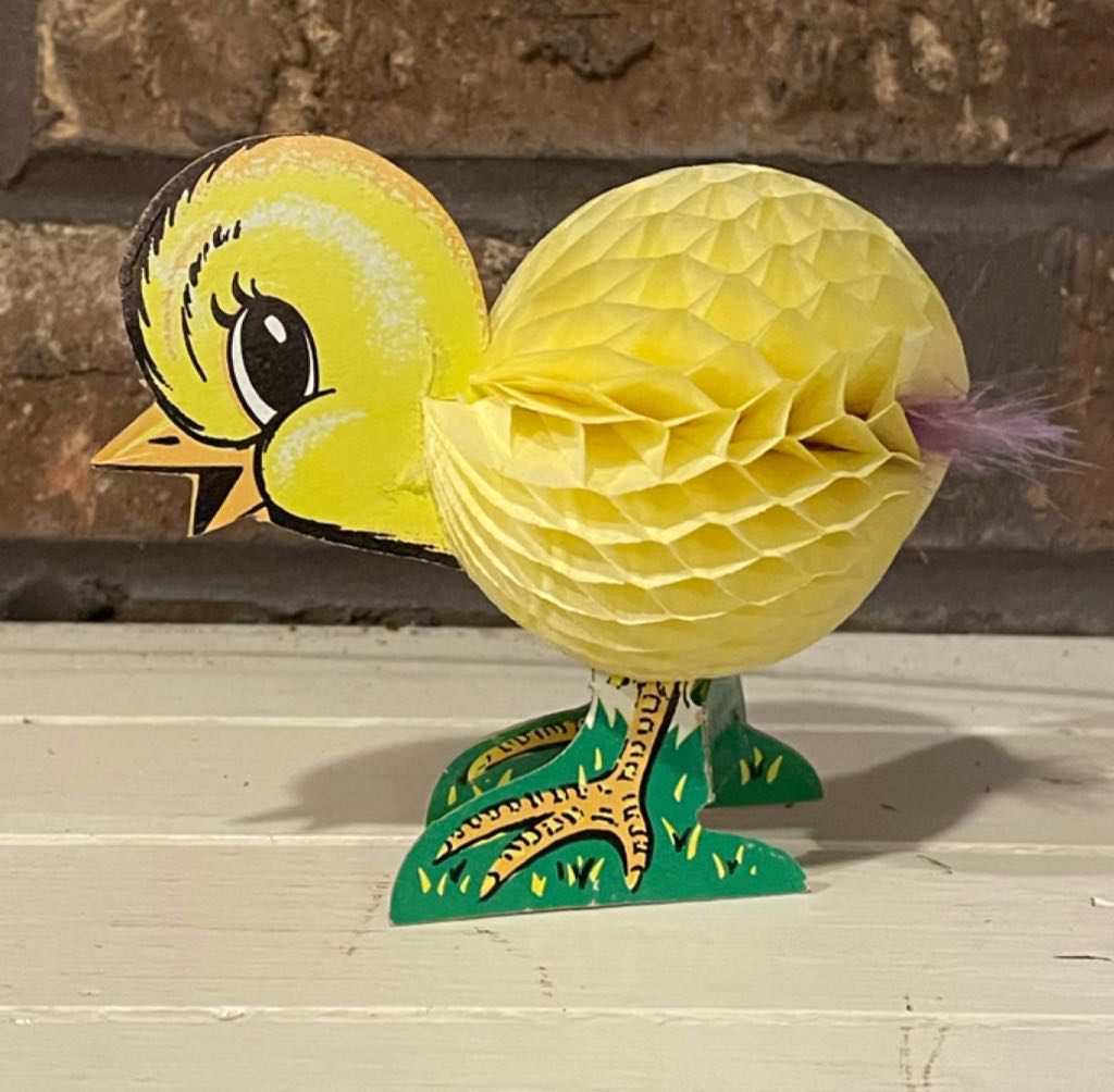 Beistle - Easter - Playmates - Chick - Yellow - Easter (Honeycomb) ornament collectible - Main Image 2