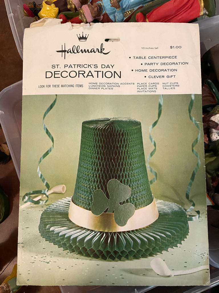 Hallmark - St. Patrick’s - Centerpiece - Hat - Leprechaun (Honeycomb) ornament collectible - Main Image 2
