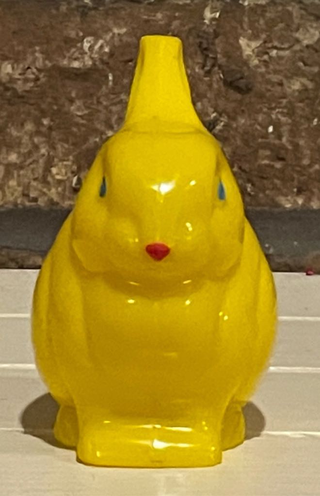 Knickerbocher - Sitting Bunny Rattle - Bunny (Easter) ornament collectible - Main Image 2