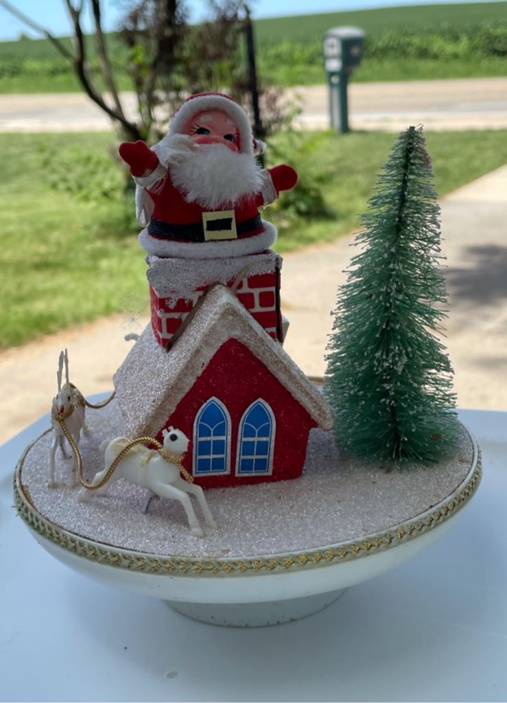SANKYO - Music Box - Santa In Chimney - Santa (Music Box) ornament collectible - Main Image 1