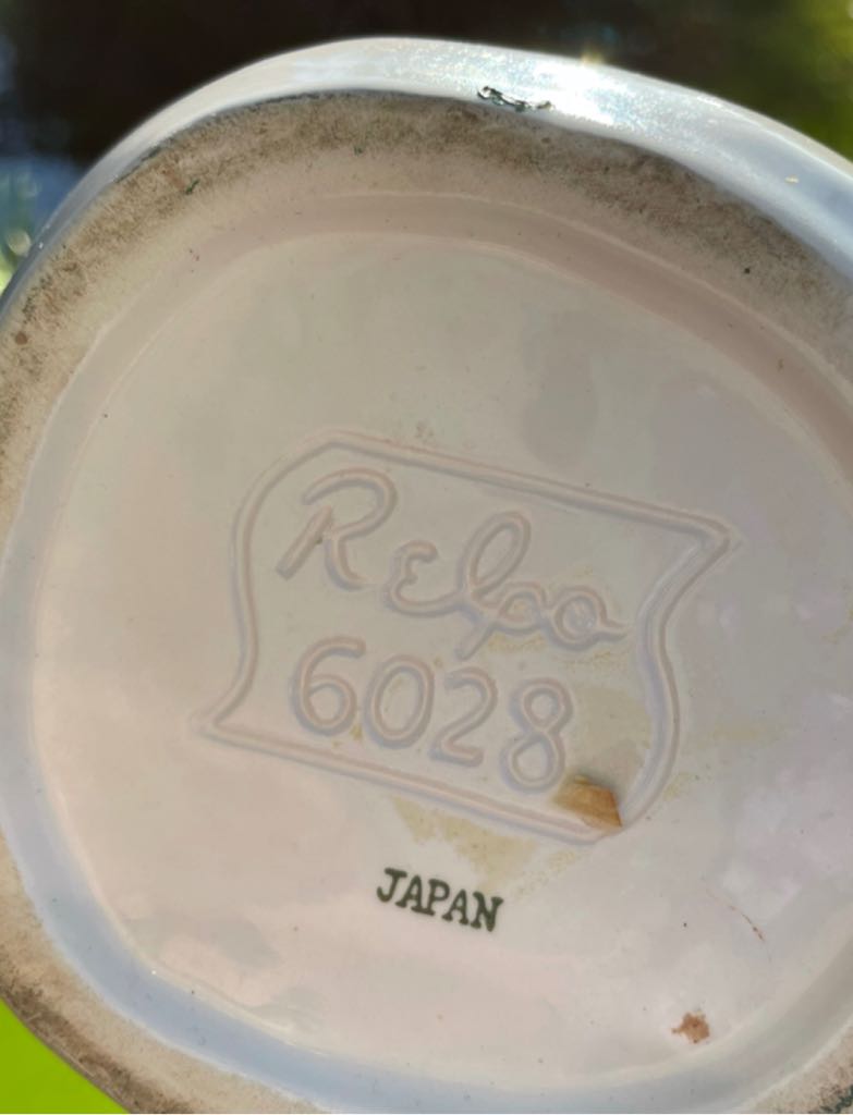 RELPO - Planter - Santa - 6028 - Santa (Planter) ornament collectible - Main Image 2