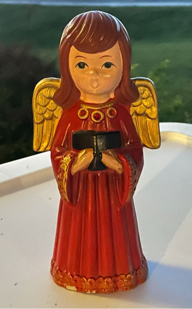 HOMCO - Angel - Singing - Red Robe - Angel (Music) ornament collectible - Main Image 1