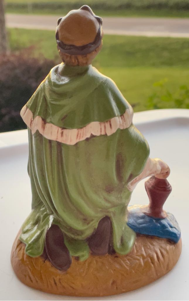 Ceramic - Atlantic - Nativity - (Set 1) - Magi - King Kneeling - #340g - Magi (Nativity) ornament collectible - Main Image 2