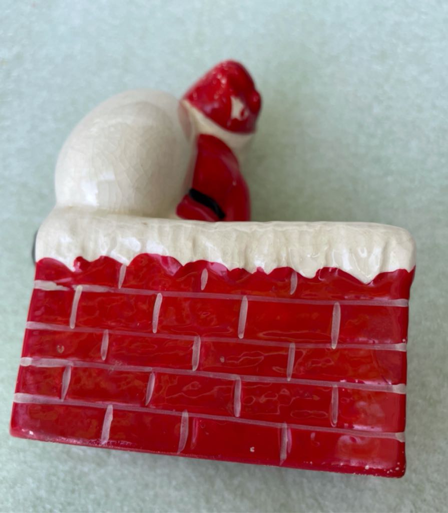 Enesco - Planter - Santa Coming Down Chimney - Santa (Planter) ornament collectible - Main Image 2