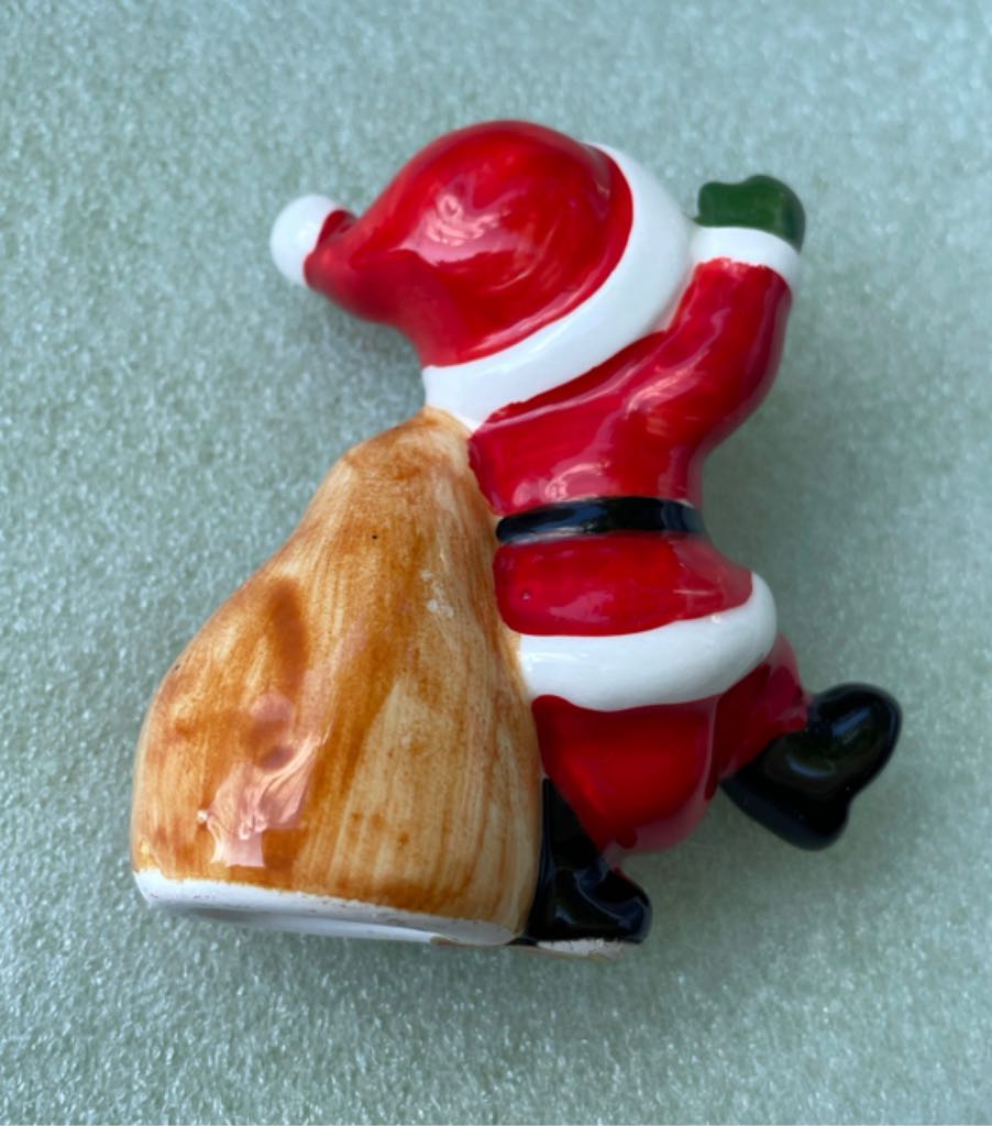 Lefton - Santa Carrying Bag - Santa (Figurine) ornament collectible - Main Image 2