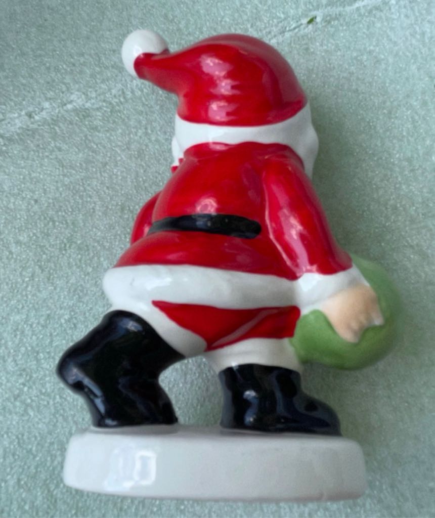 Norcrest - Santa - Bowling - Santa (Figurine) ornament collectible - Main Image 2