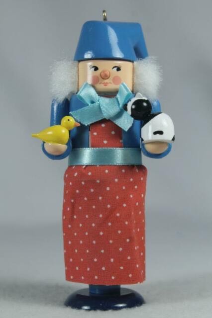 North Pole Nutrcrackers - Frieda The Animals’ Friend - North Pole Nutcrackers (Collection) ornament collectible - Main Image 1
