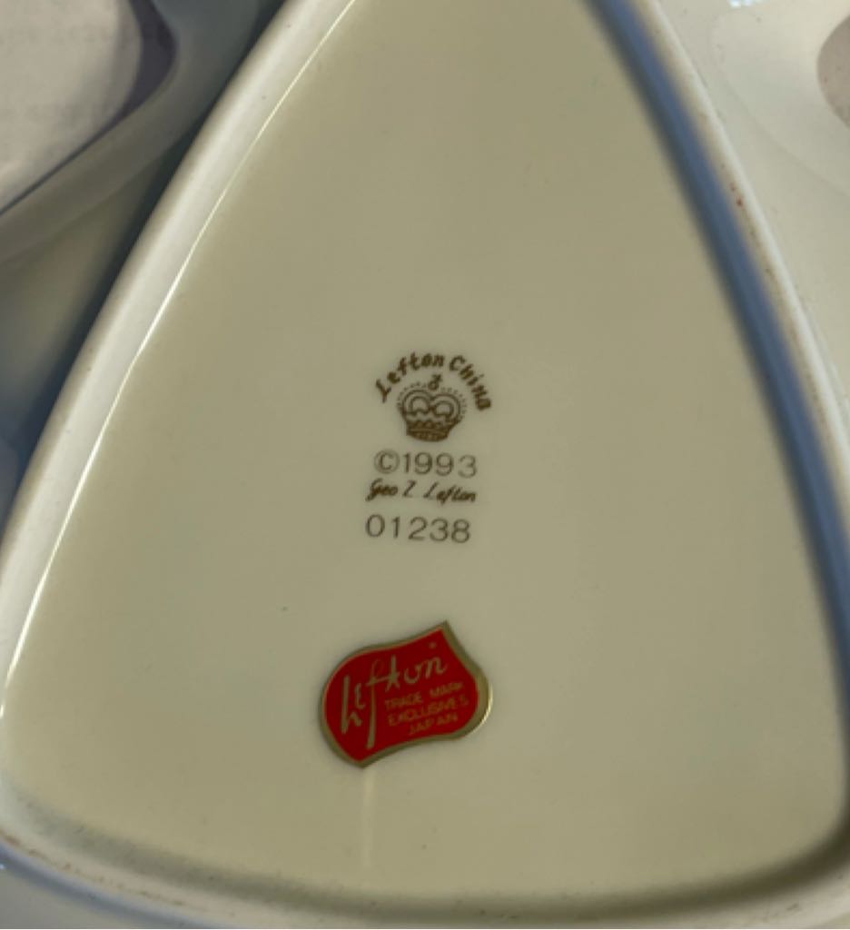 Lefton - Cardinals & Holly - Tree Plate - 01238 - Cardinals & Holly ornament collectible - Main Image 2