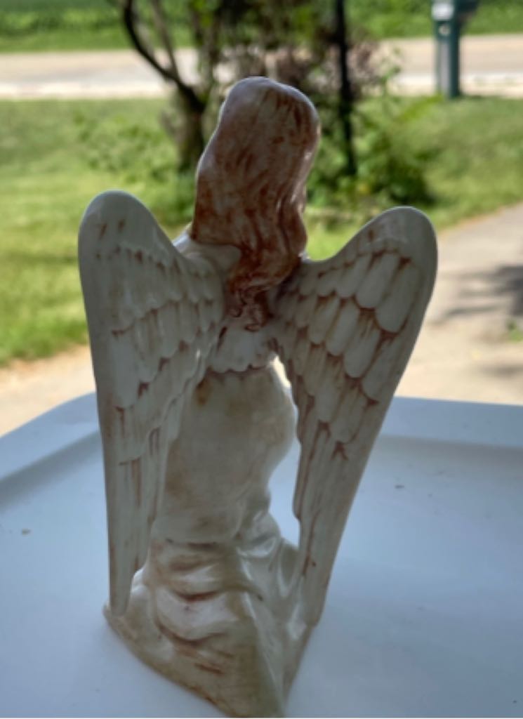 Ceramic - Holland - Nativity - (Set 2) - Angel - Kneeling - Adoration - Angel (Nativity) ornament collectible - Main Image 2