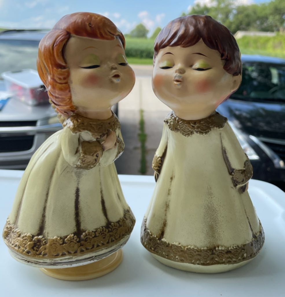 Japan - Kissing Angels - Music Box - Angel (Music Box) ornament collectible - Main Image 2