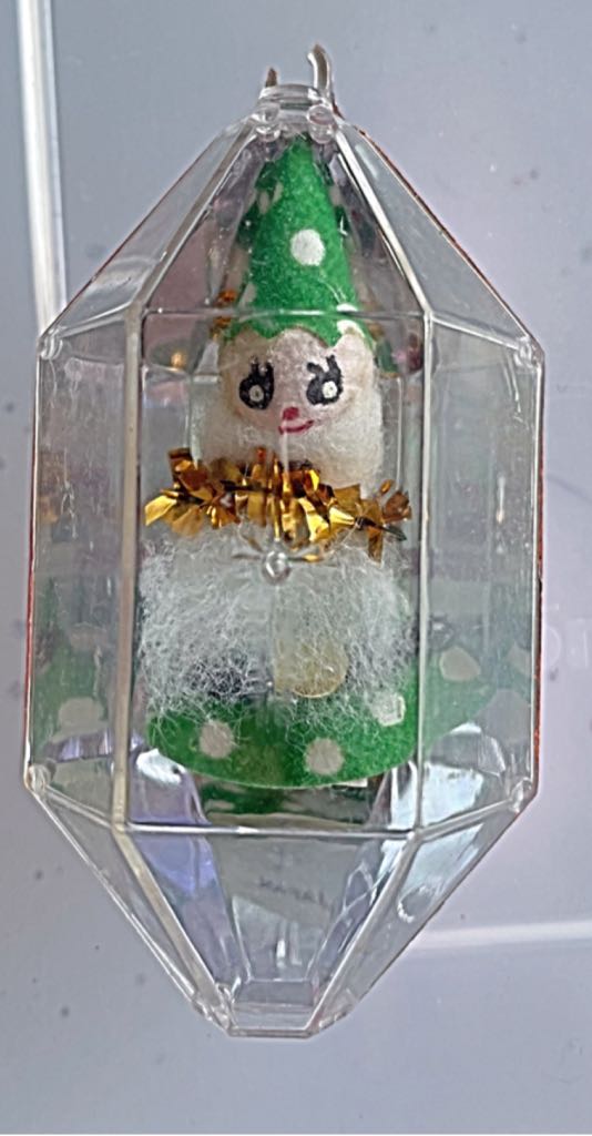 Yule Gems - (Set 2) - Diamond - Red - Soldier - Blue Uniform