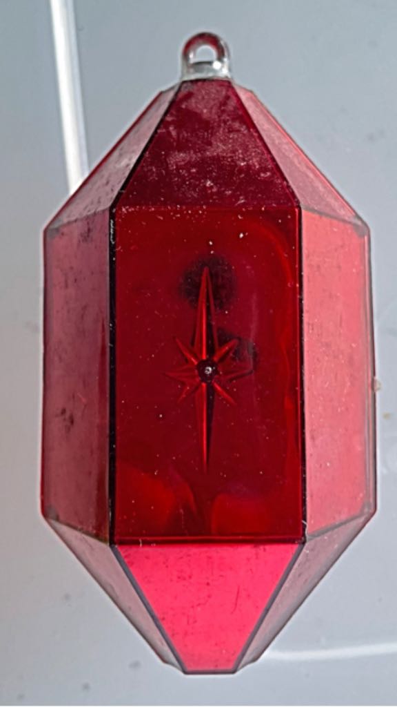 Jewelbrite - (Set 11) - Hexagon - Red - Snowflake - Snowflake (Hexagon) ornament collectible - Main Image 2