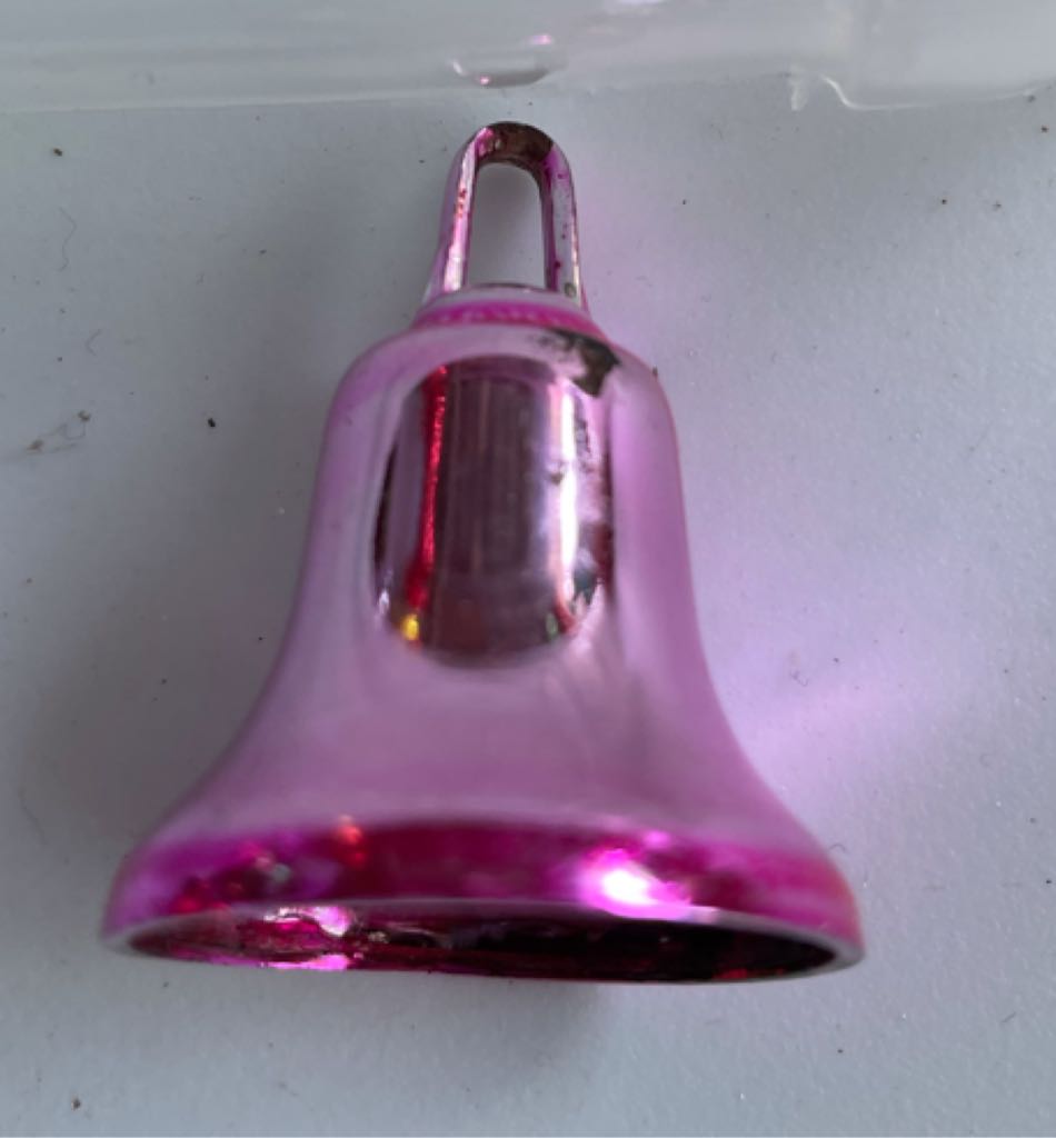 Coby- Round - Stencil - Angels Decorating Tree - Purple