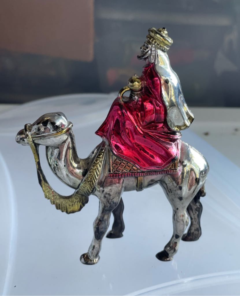 Bradford - King - Red Robe - On Camel - Silver - Magi (Nativity) ornament collectible - Main Image 2
