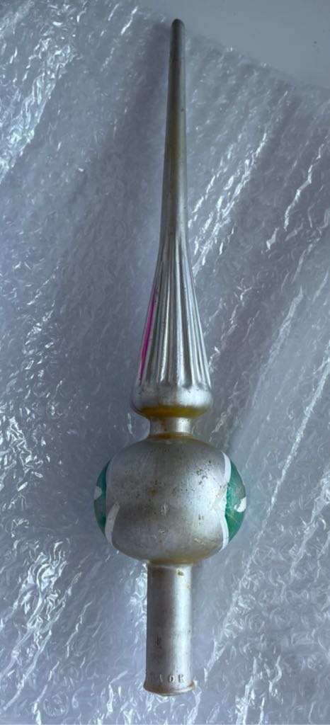 Finial - Indent - Silver/Green/Red - Finial (Tree Topper) ornament collectible - Main Image 2