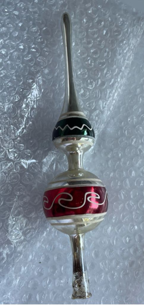 Finial - Indent - Red/Green/Silver - Finial (Tree Topper) ornament collectible - Main Image 2