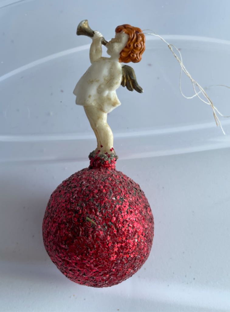 German - Angel Blowing Horn - Angel (Nativity) ornament collectible - Main Image 2