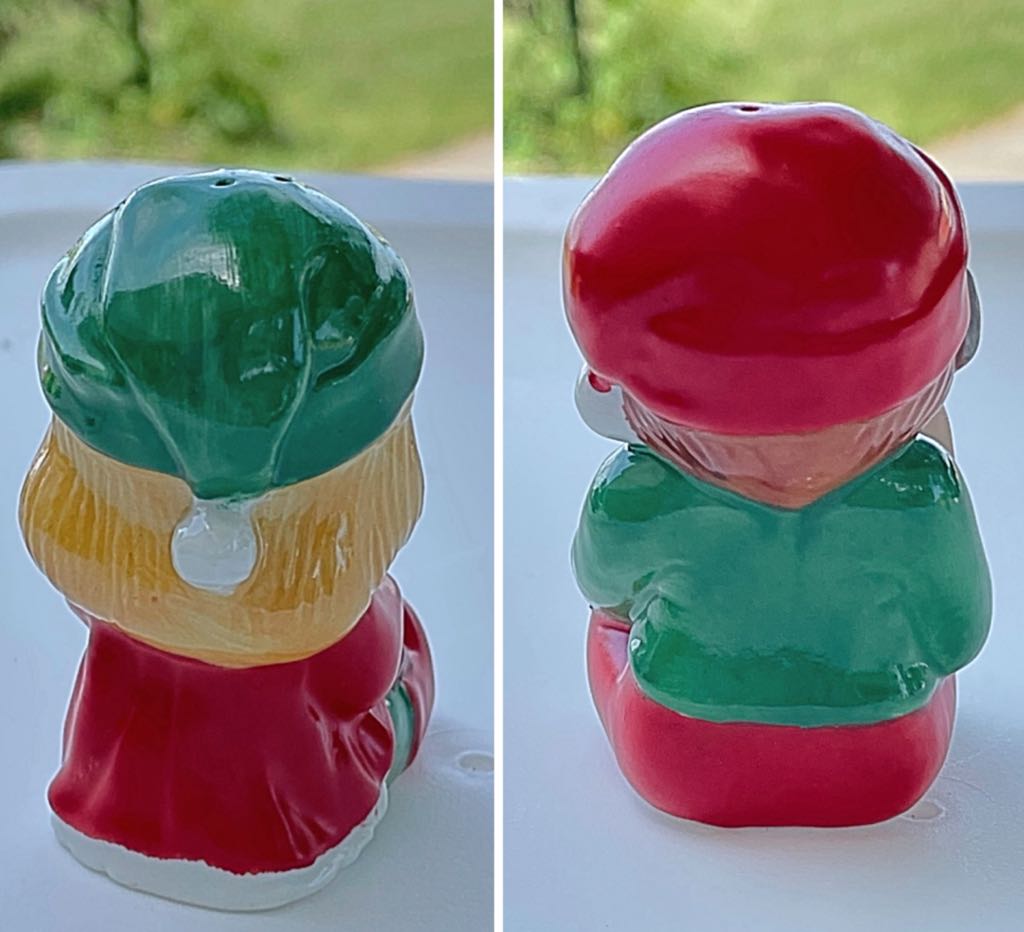 Avon - Claus & Company - Santa’s Helpers - Salt & Pepper - Elves (Salt & Pepper Shakers) ornament collectible - Main Image 2