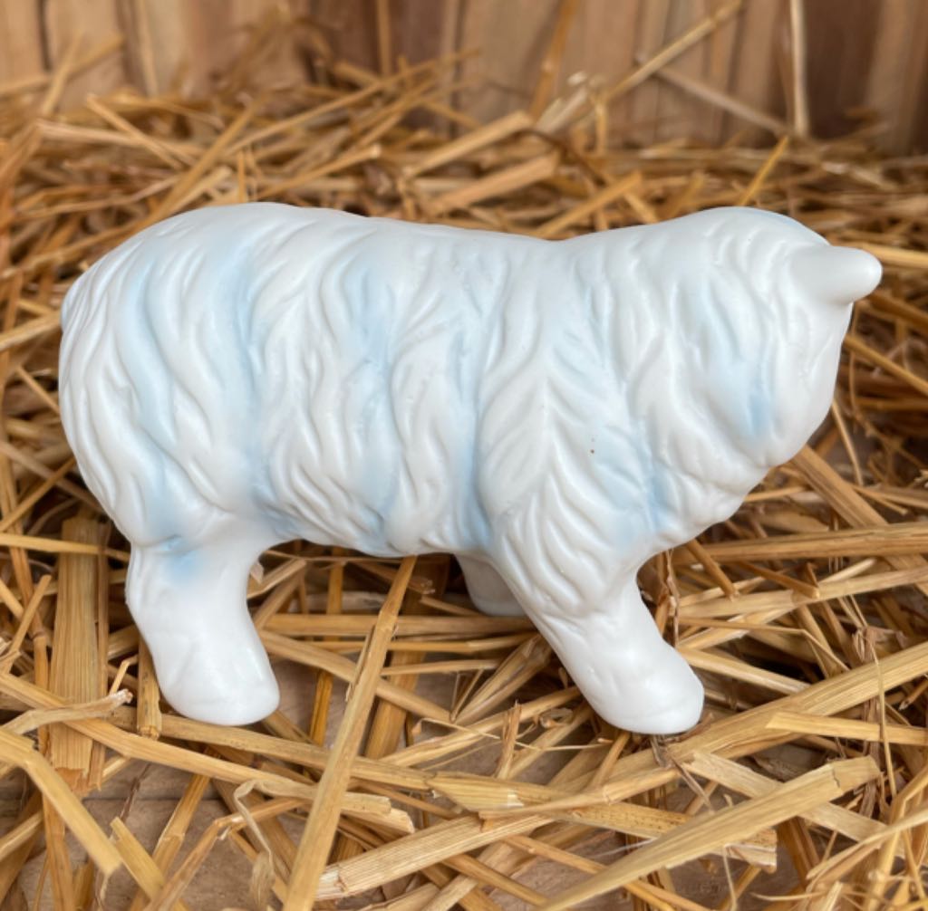 HOMCO - (Set 2) - Animals - Sheep - #5552 - Animals (Nativity) ornament collectible - Main Image 2