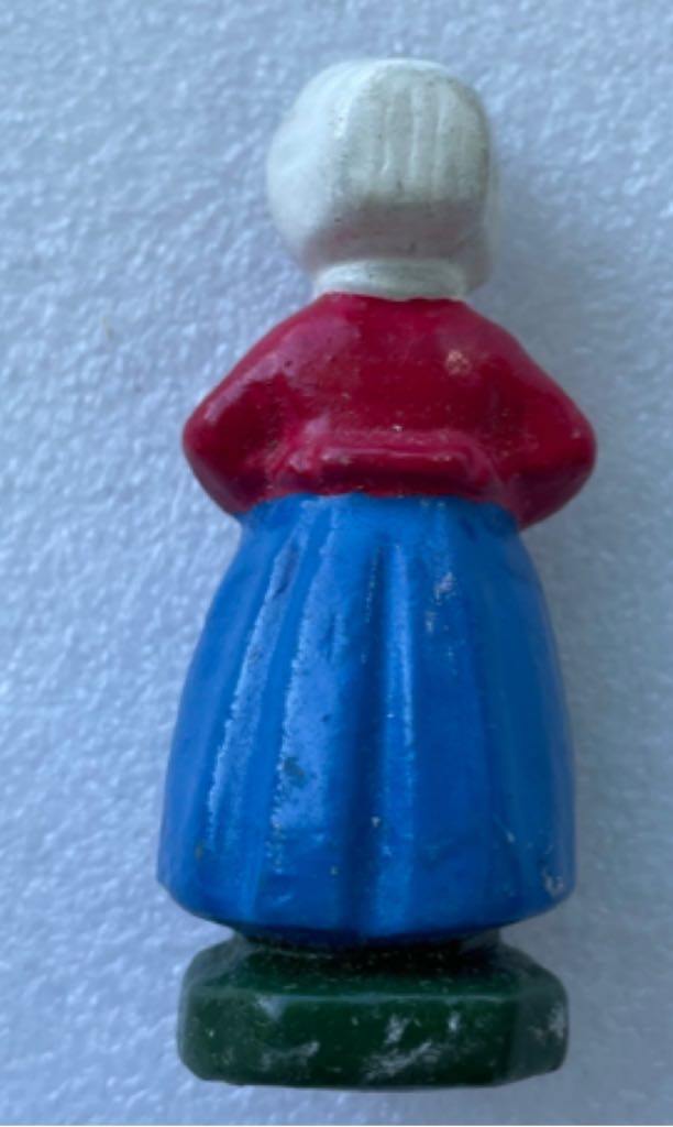 Caroler - (Set 1) - Girl - Carolers (Music) ornament collectible - Main Image 2