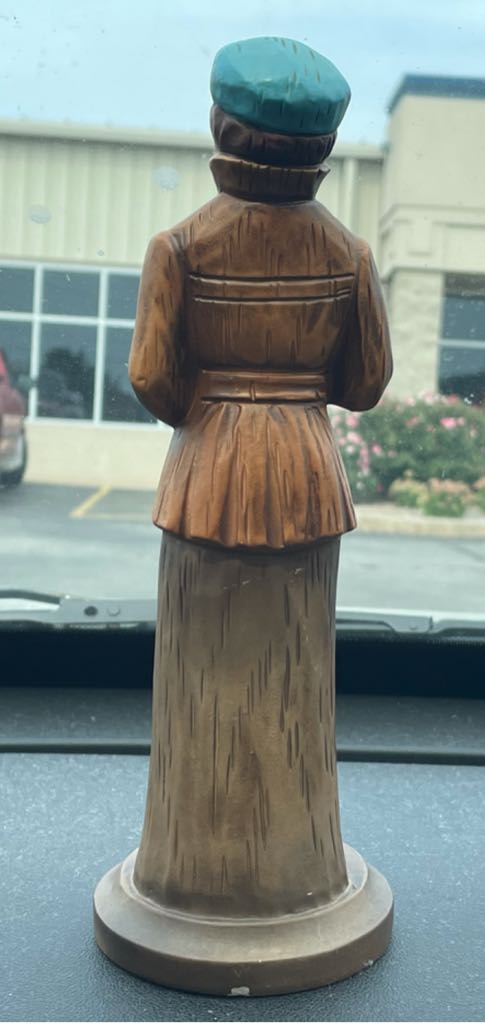 MY - Japan- Caroler - Boy - Caroler (Music) ornament collectible - Main Image 2