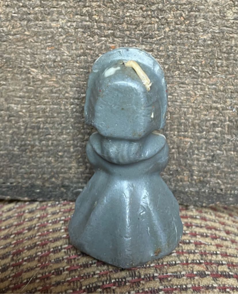 Gurley - Thanksgiving - 3” - Pilgrim - Girl - Grey Dress - Pilgrim (Thanksgiving - Candle) ornament collectible - Main Image 2